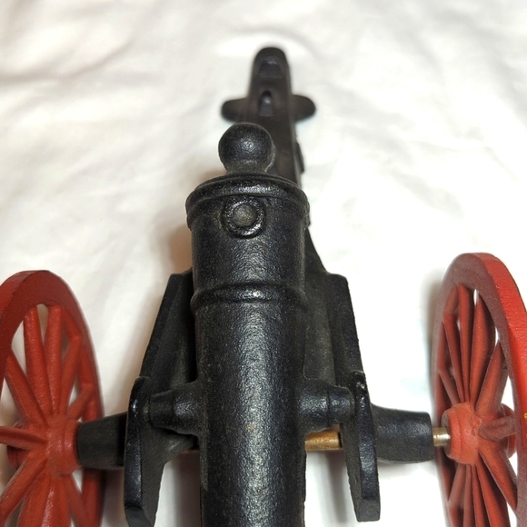 Vintage Cast Iron Black Field Cannon Red Spoke Wheel Toy Collectible Antique - Picture 12 of 12